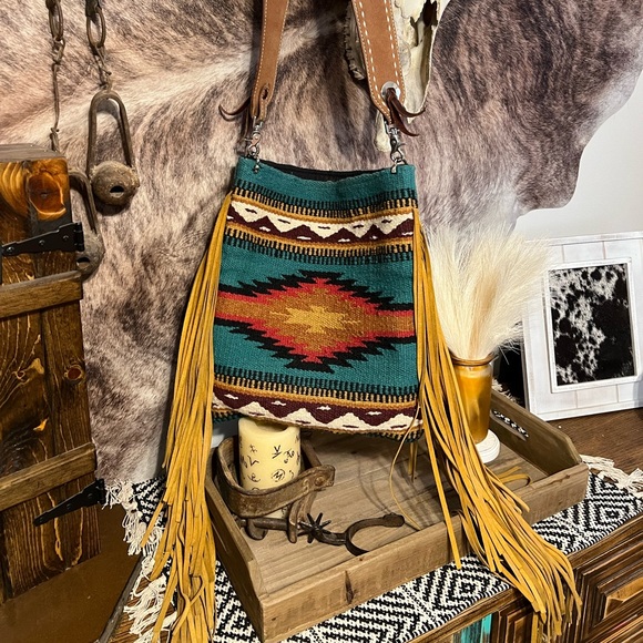 Handbags - Western fringe saddle blanket purse